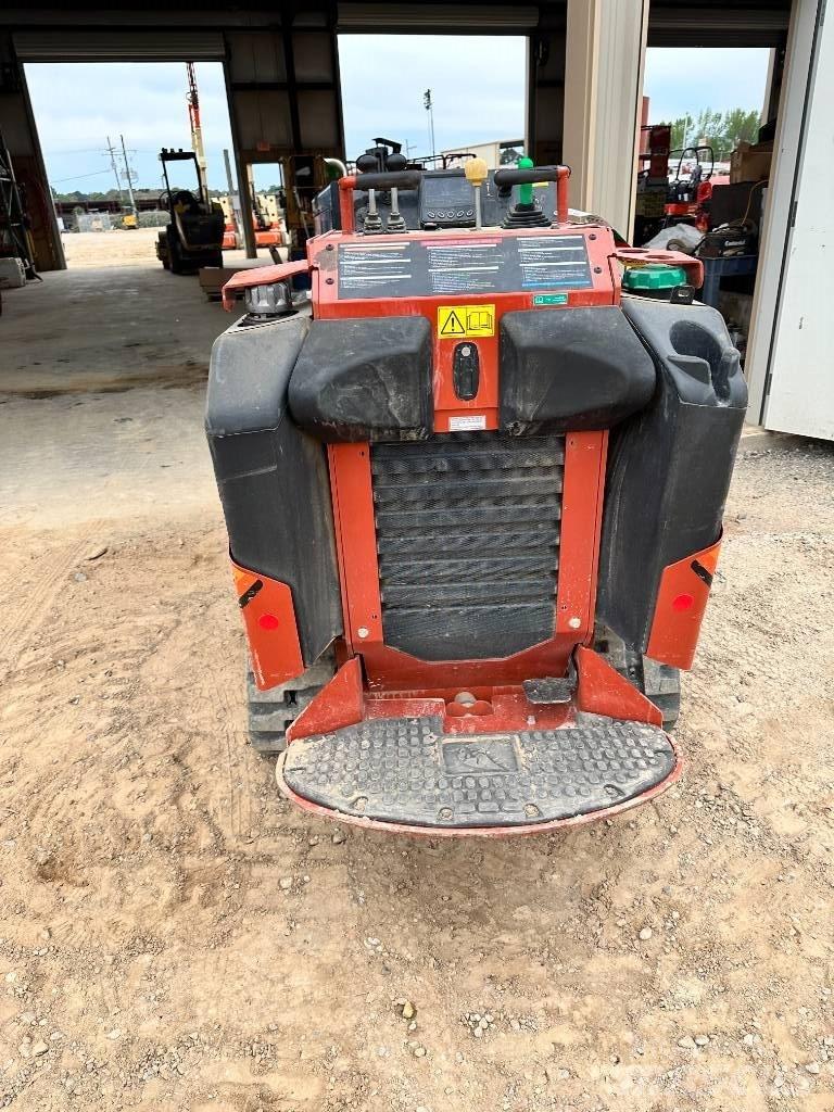Ditch Witch sk 1050 Minicarregadeiras
