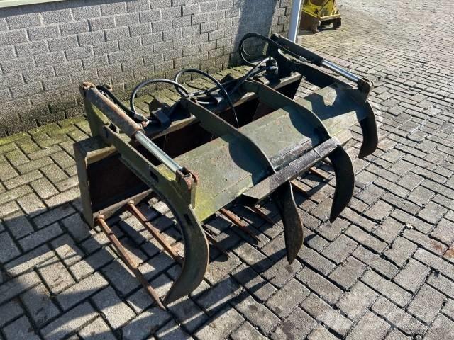 JCB Pelikan bak Baldes