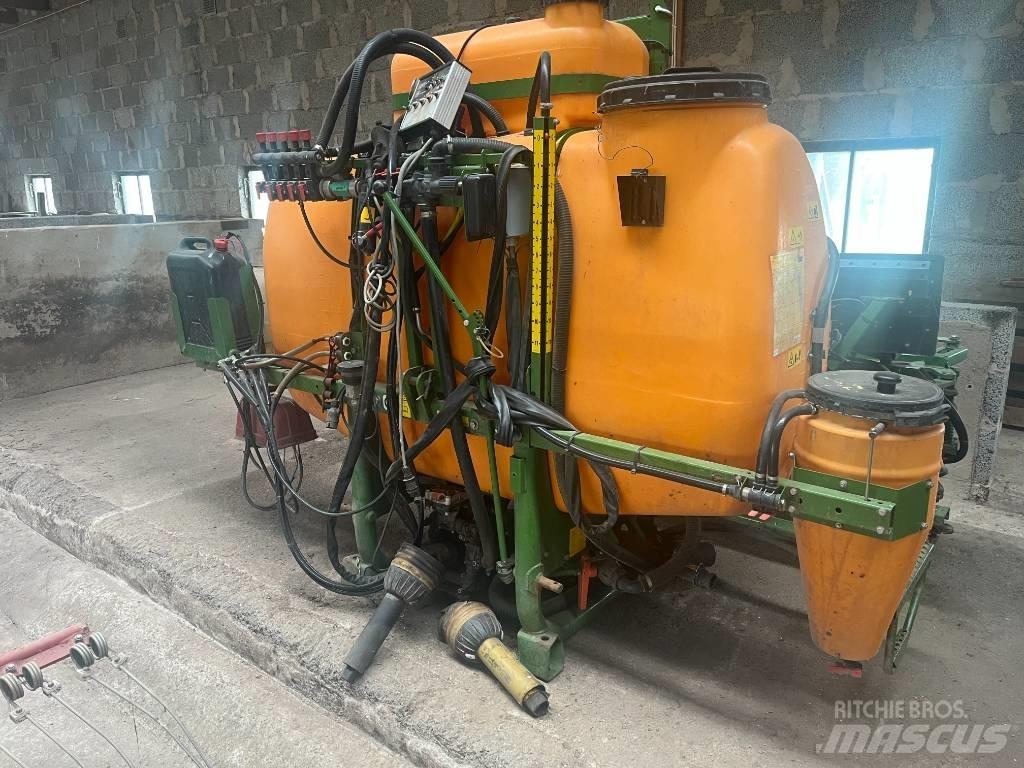 Amazone UF 1000 Pulverizadores montados