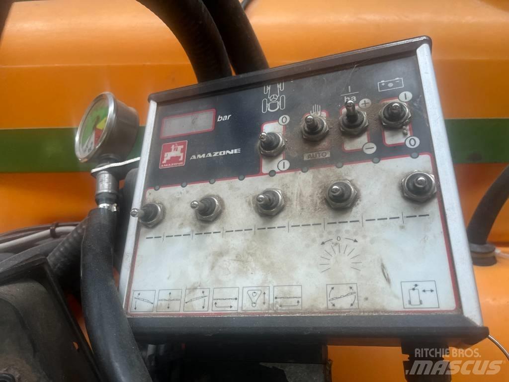 Amazone UF 1000 Pulverizadores montados