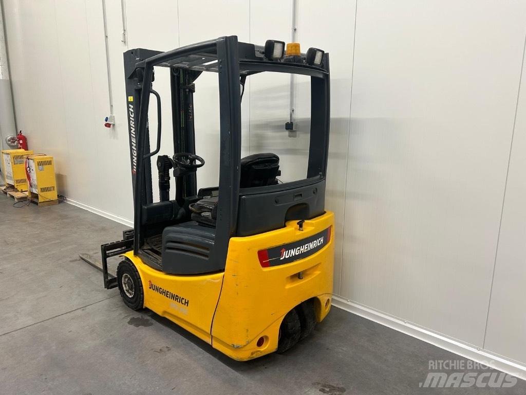 Jungheinrich EFG 215 Empilhadores eléctricos
