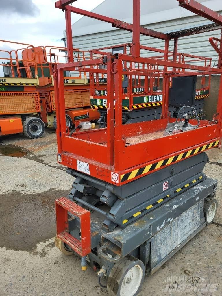 SkyJack 32/19 Elevadores de tesoura