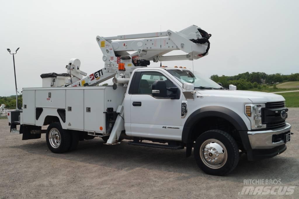 Ford F 550 XL SD Plataformas aéreas montadas em camião