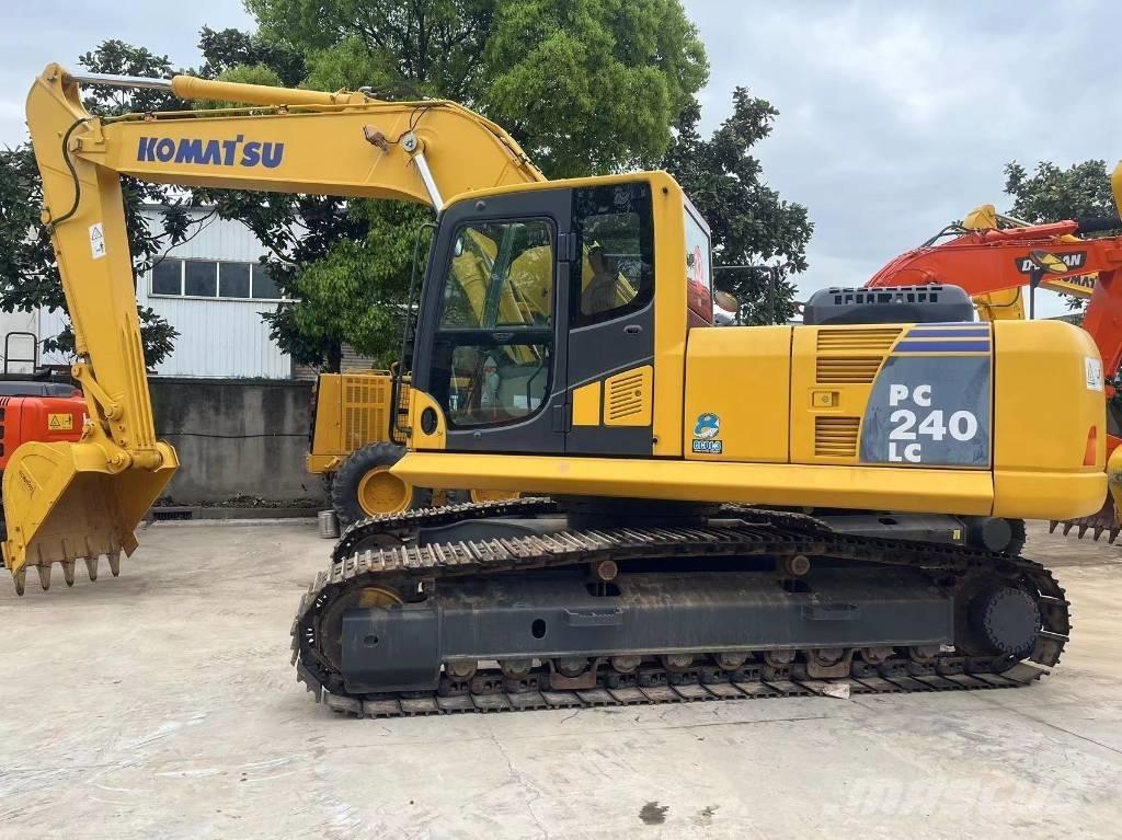 Komatsu PC 240 LC Escavadeiras de esteiras
