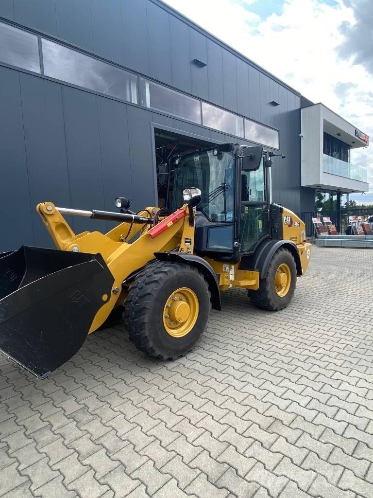 CAT 906 Carregadeiras de rodas