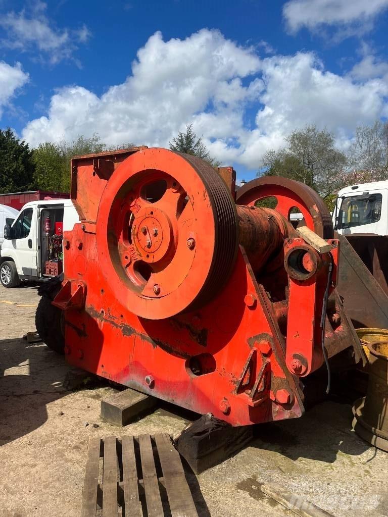 Sandvik QJ 341 Britadores móveis
