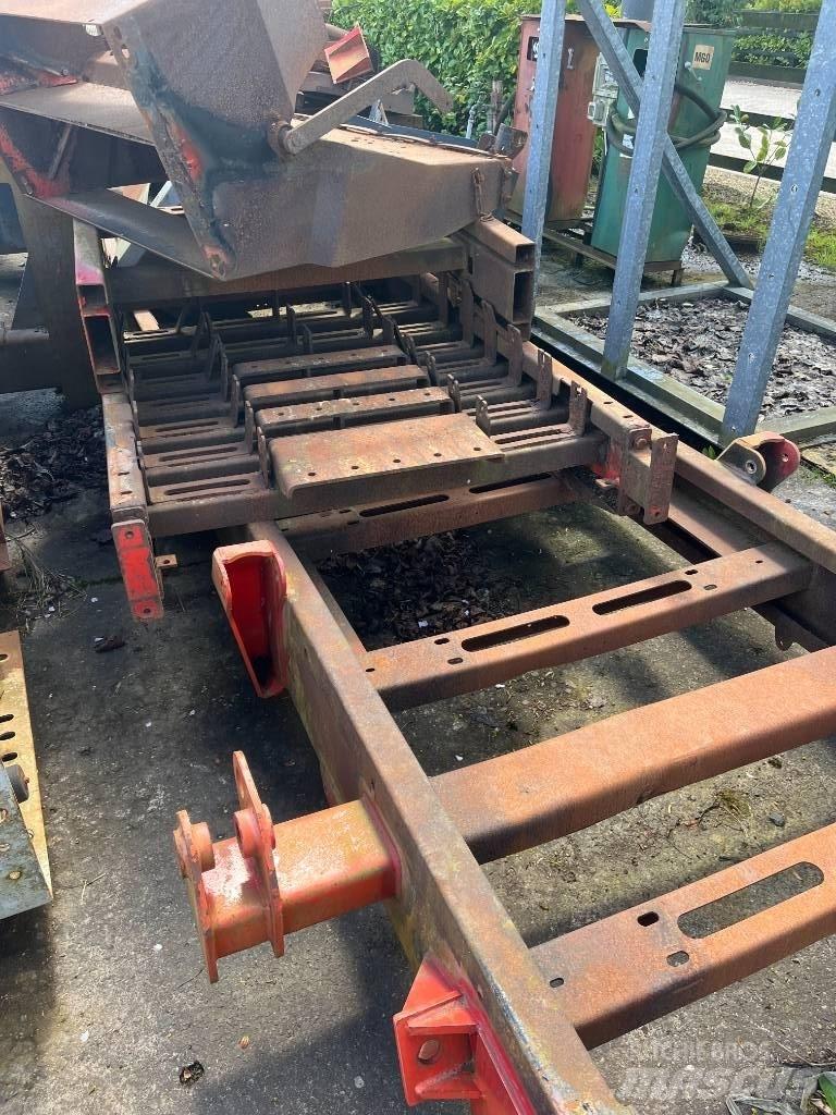 Sandvik QJ 341 Britadores móveis