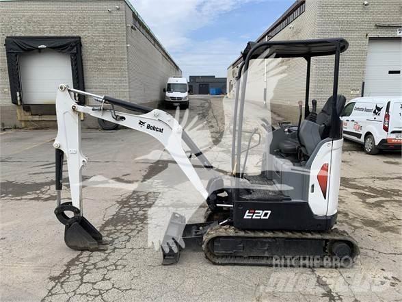 Bobcat E20 Miniescavadeiras