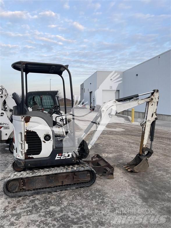 Bobcat E20 Miniescavadeiras