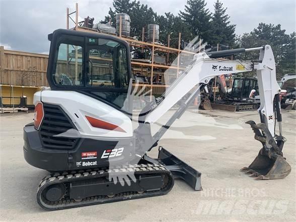 Bobcat E32i Miniescavadeiras