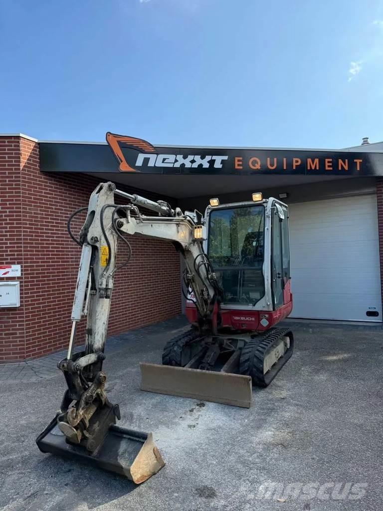 Takeuchi TB230 Escavadeiras de esteiras