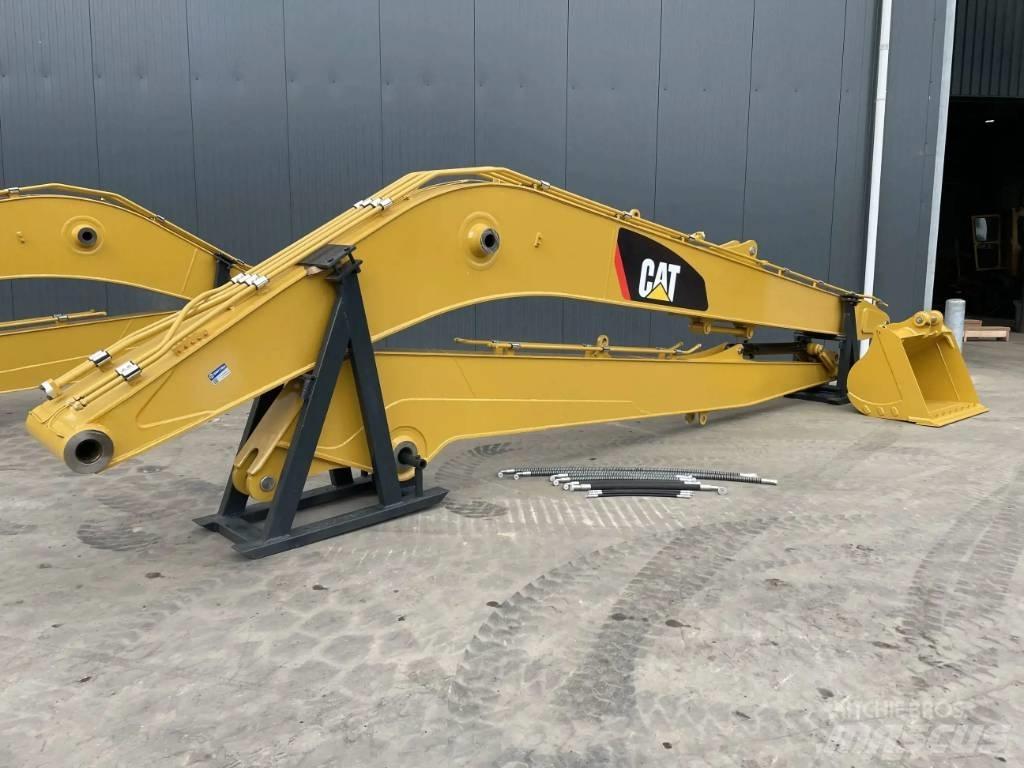 CAT 323E 15m Set Retroescavadoras