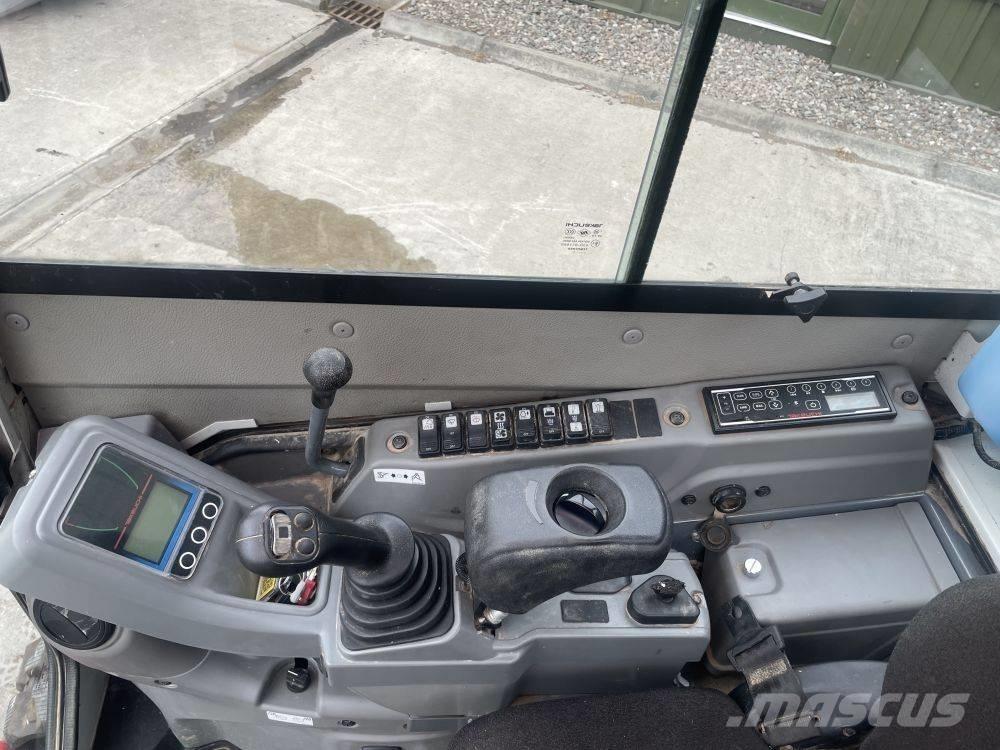 Takeuchi TB 325 R Miniescavadeiras