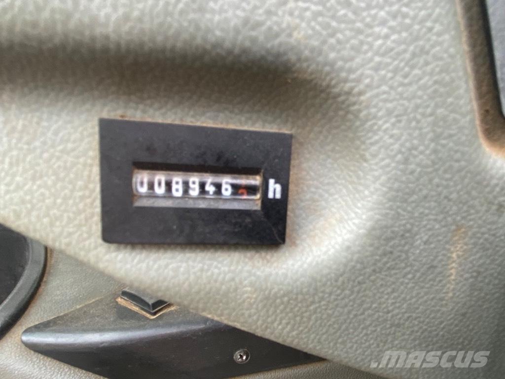 Liebherr R 922 Escavadeiras de esteiras