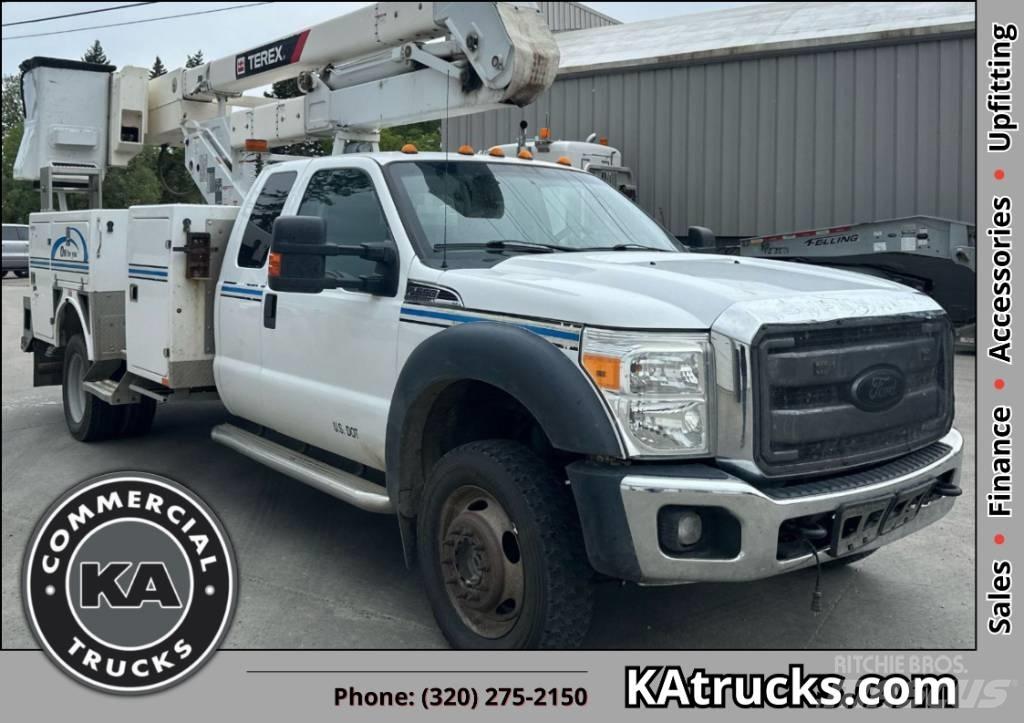 Ford F 550 XLT SD Plataformas aéreas montadas em camião