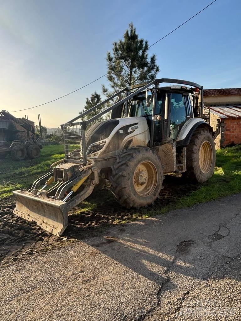 Valtra T 174 Forwarders florestais