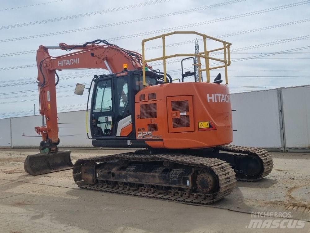 Hitachi ZX225USLC-7 Escavadeiras de esteiras