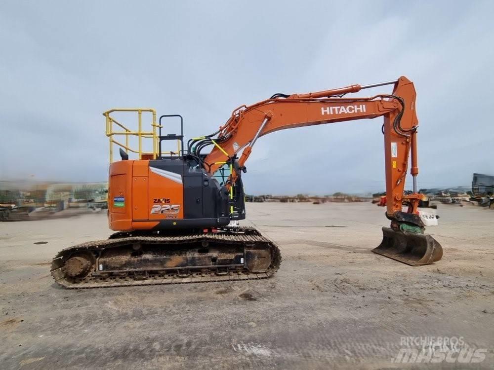Hitachi ZX225USLC-7 Escavadeiras de esteiras