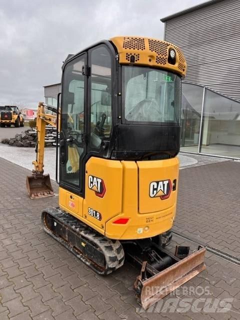 CAT 301.8 Miniescavadeiras