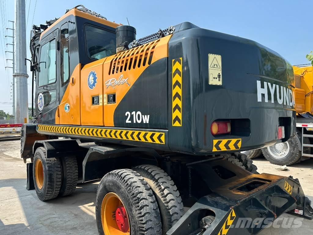 Hyundai 210W-9 Escavadoras de rodas