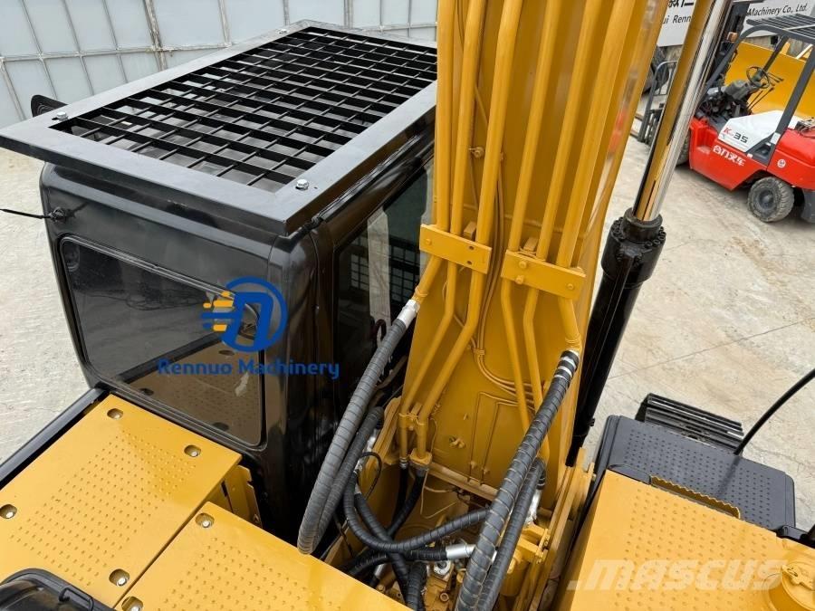 CAT 320D2L Escavadeiras de esteiras