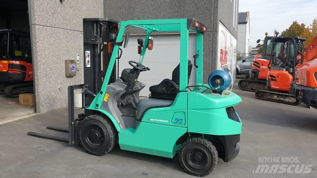 Mitsubishi FGE25NT Empilhadores a gás