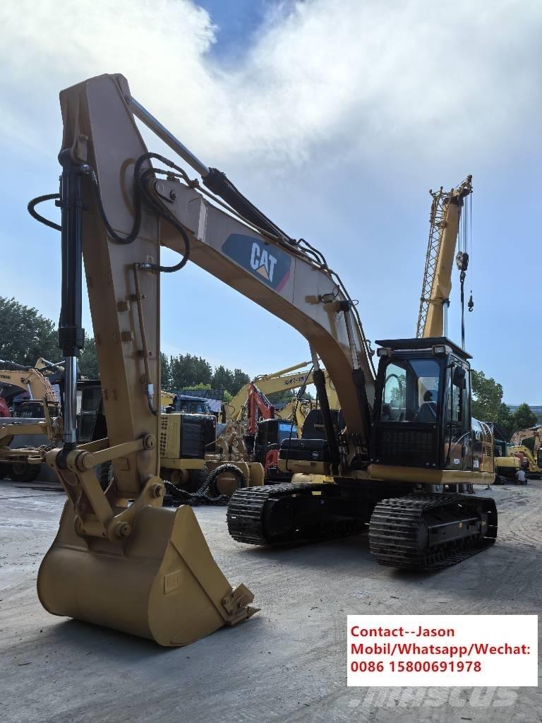 CAT 320D2 Escavadeiras de esteiras