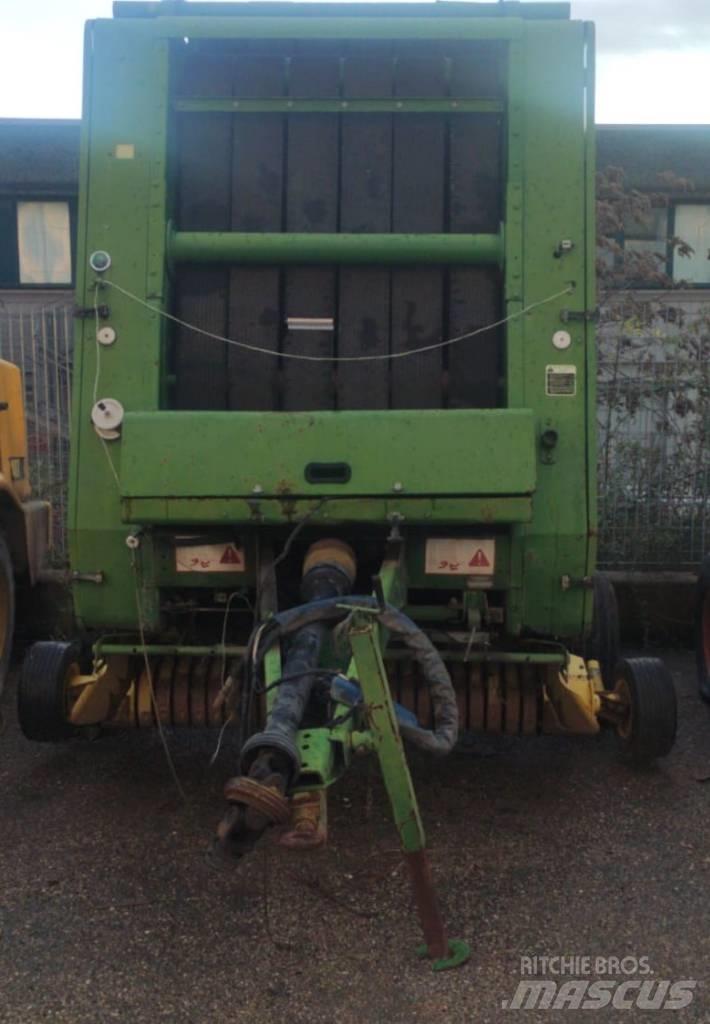 John Deere 550 Enfardadeira de rolos