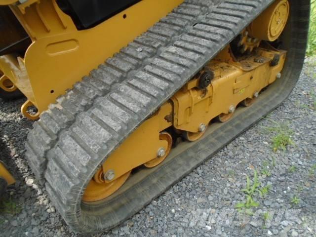 CAT 239 D Minicarregadeiras