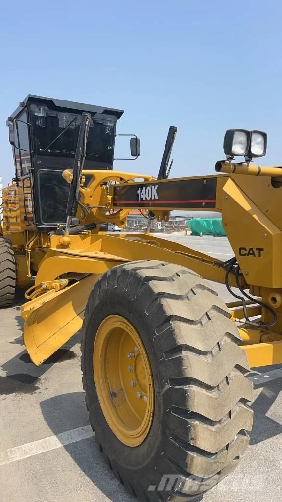 CAT 140 K Motoniveladoras