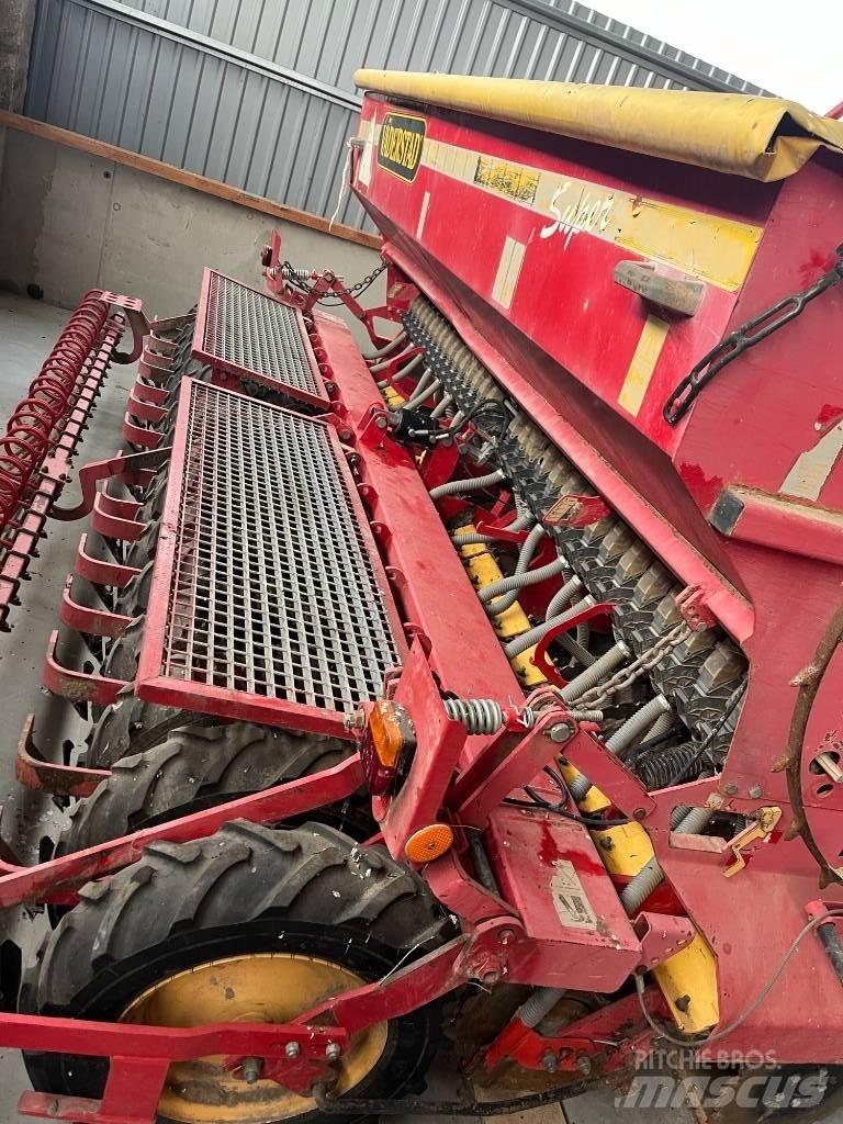 Väderstad Rapid400C Perfuradoras combinadas