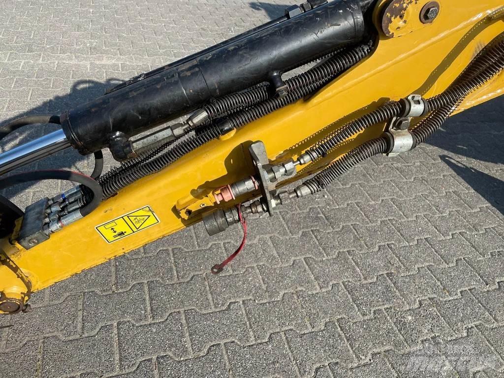 CAT 301.8 Miniescavadeiras