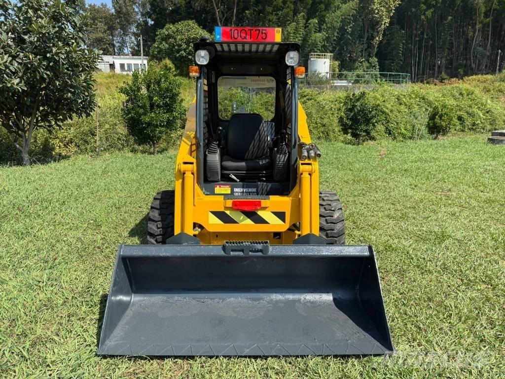 Komatsu SK 820 Minicarregadeiras