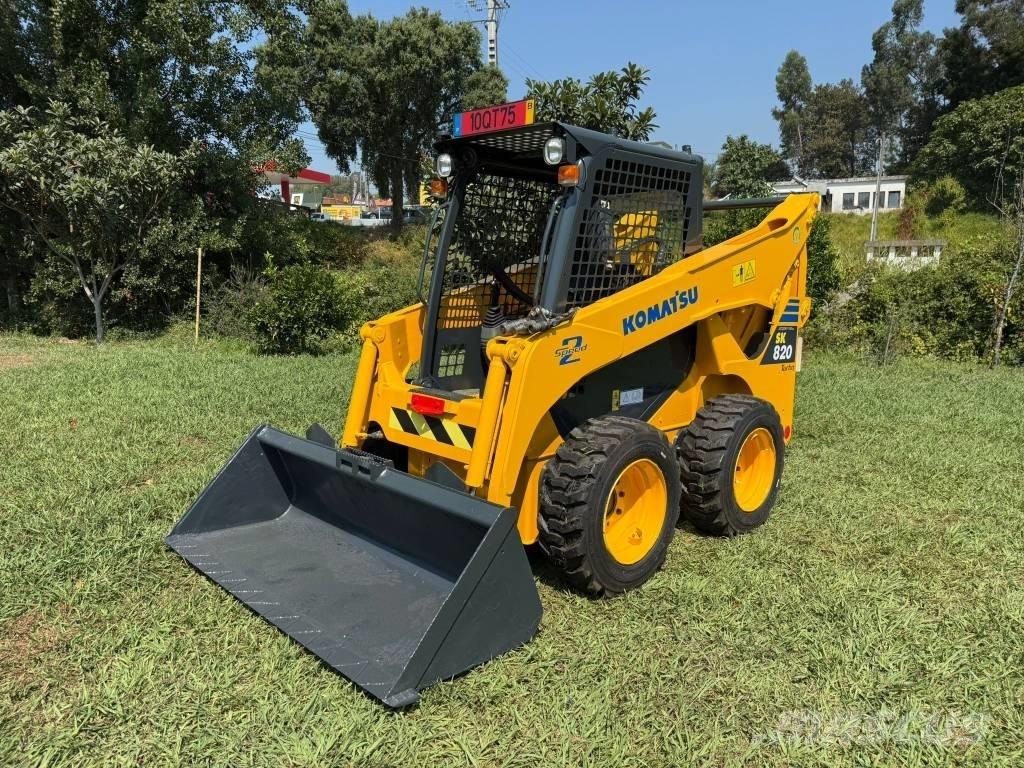 Komatsu SK 820 Minicarregadeiras