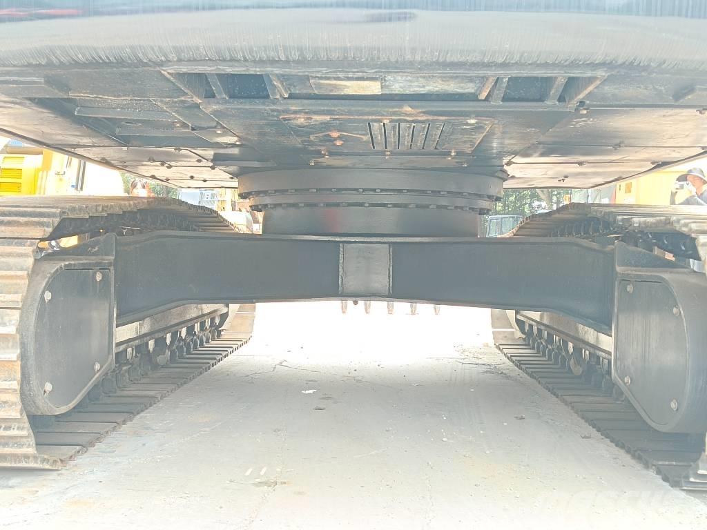 Hyundai R220LC-9S Escavadeiras de esteiras