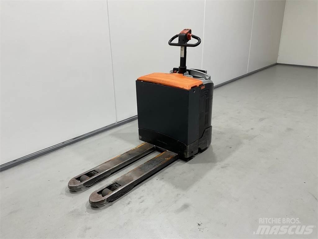 Rocla TP20AC Porta-paletes com plataforma