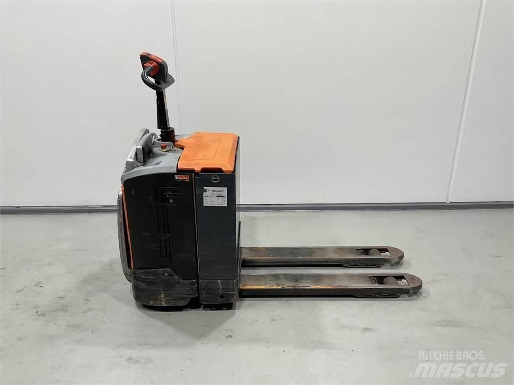 Rocla TP20AC Porta-paletes com plataforma