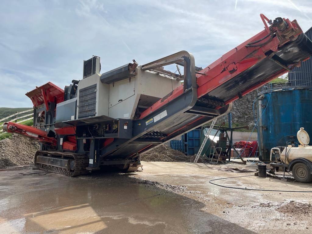 Sandvik QI340 Britadores móveis