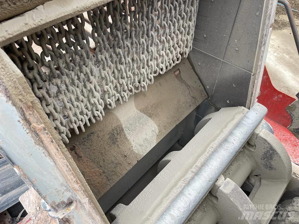 Sandvik QI340 Britadores móveis