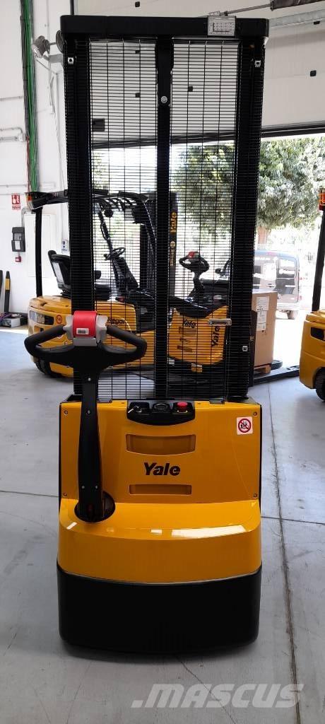 Yale MS12E Empilhador para operador externo