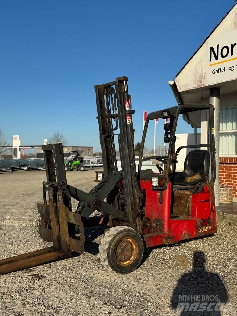 Moffett M4 25.3 Empilhadores Diesel