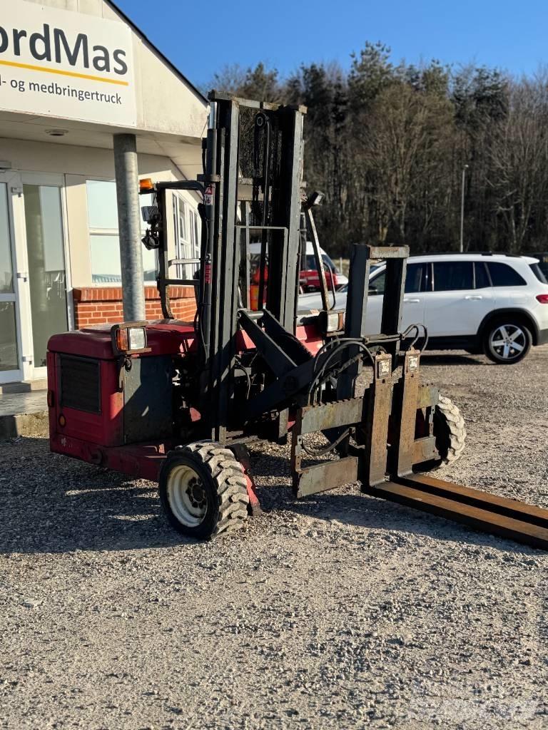 Moffett M4 25.3 Empilhadores Diesel