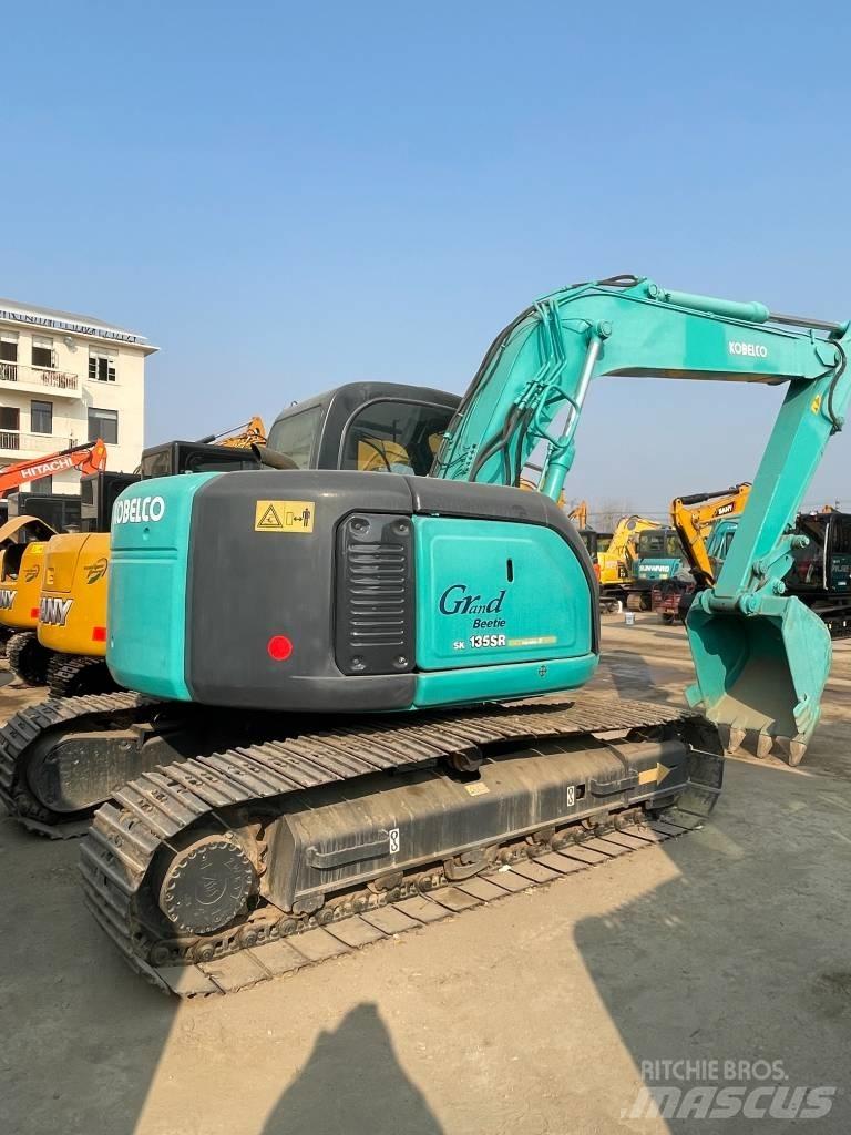 Kobelco SK 135 Escavadeiras de esteiras