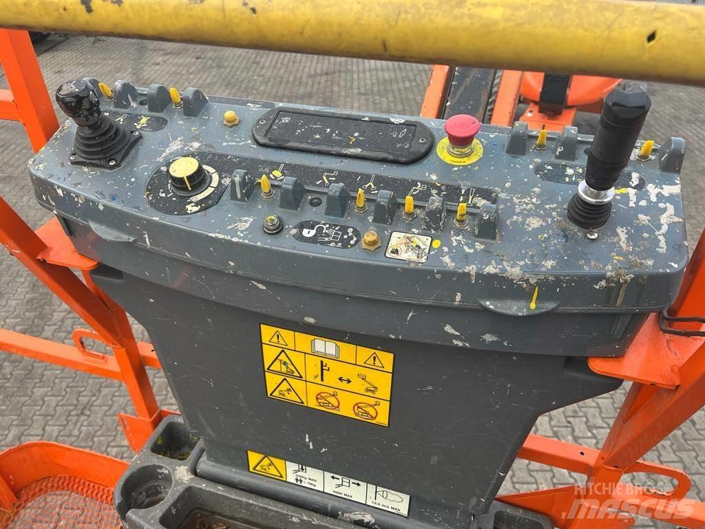 JLG M 600 JP Elevadores braços articulados