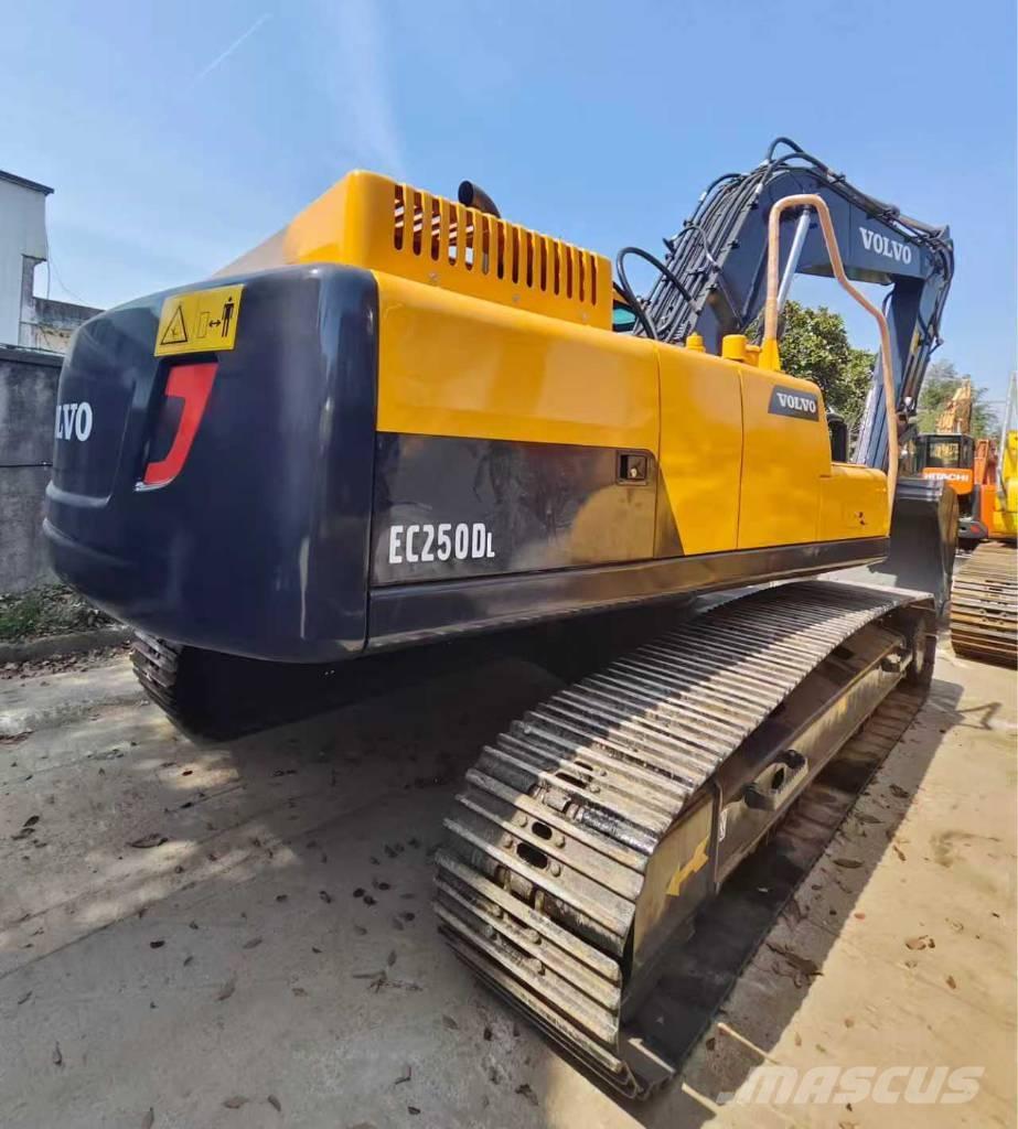Volvo EC 250 D L Escavadeiras de esteiras