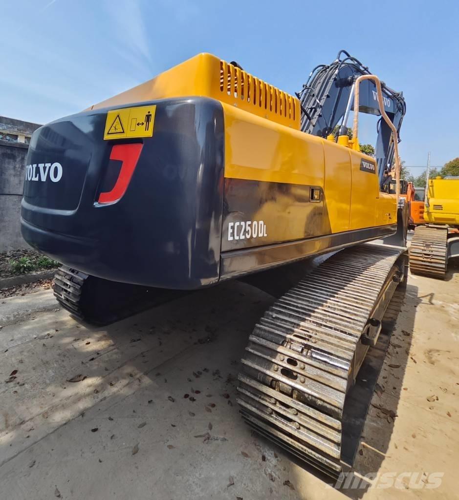 Volvo EC 250 D L Escavadeiras de esteiras