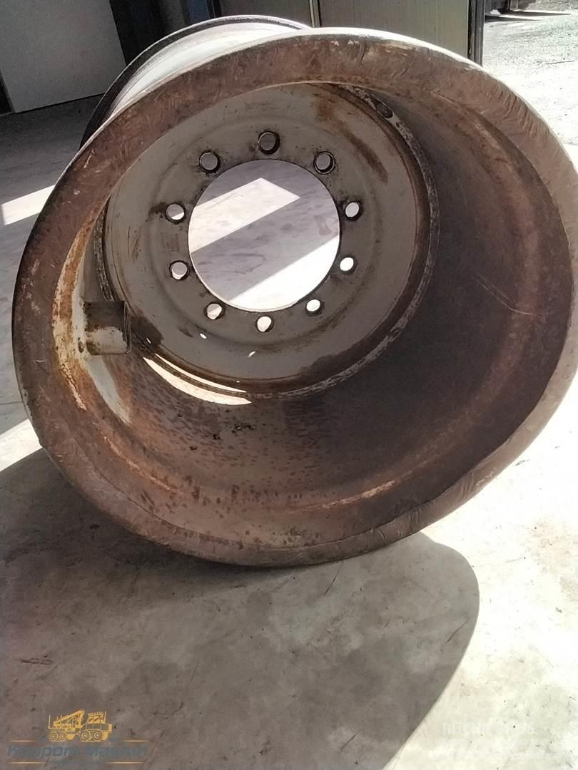 Valmet 890 24x26,5 Pneus