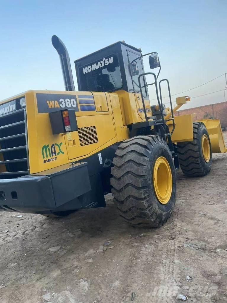 Komatsu WA 380 Carregadeiras de rodas