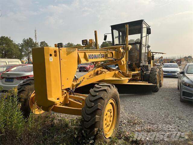 Komatsu GD655 Motoniveladoras