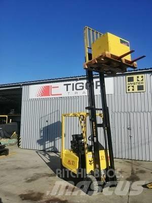 Hyster A 1.3 XNT Empilhadores eléctricos